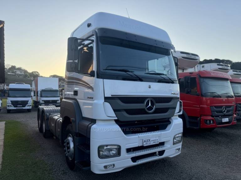 MERCEDES-BENZ - AXOR 2644 - 2022/2023 - Branca - R$ 650.000,00