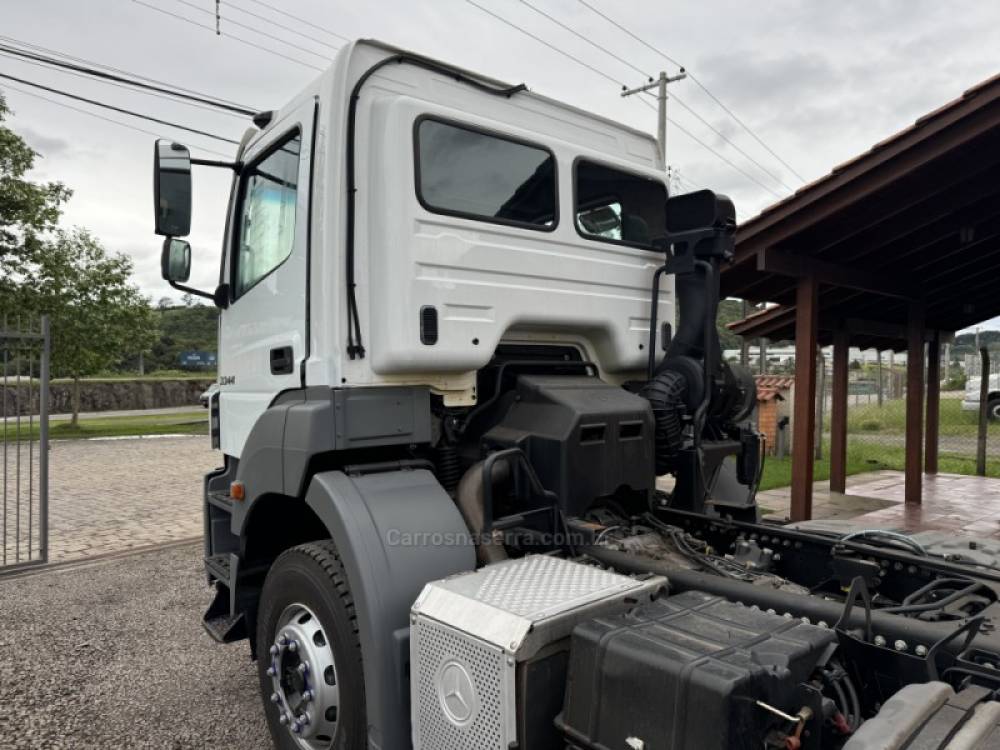 MERCEDES-BENZ - AXOR 3344 - 2018/2018 - Branca - R$ 395.000,00