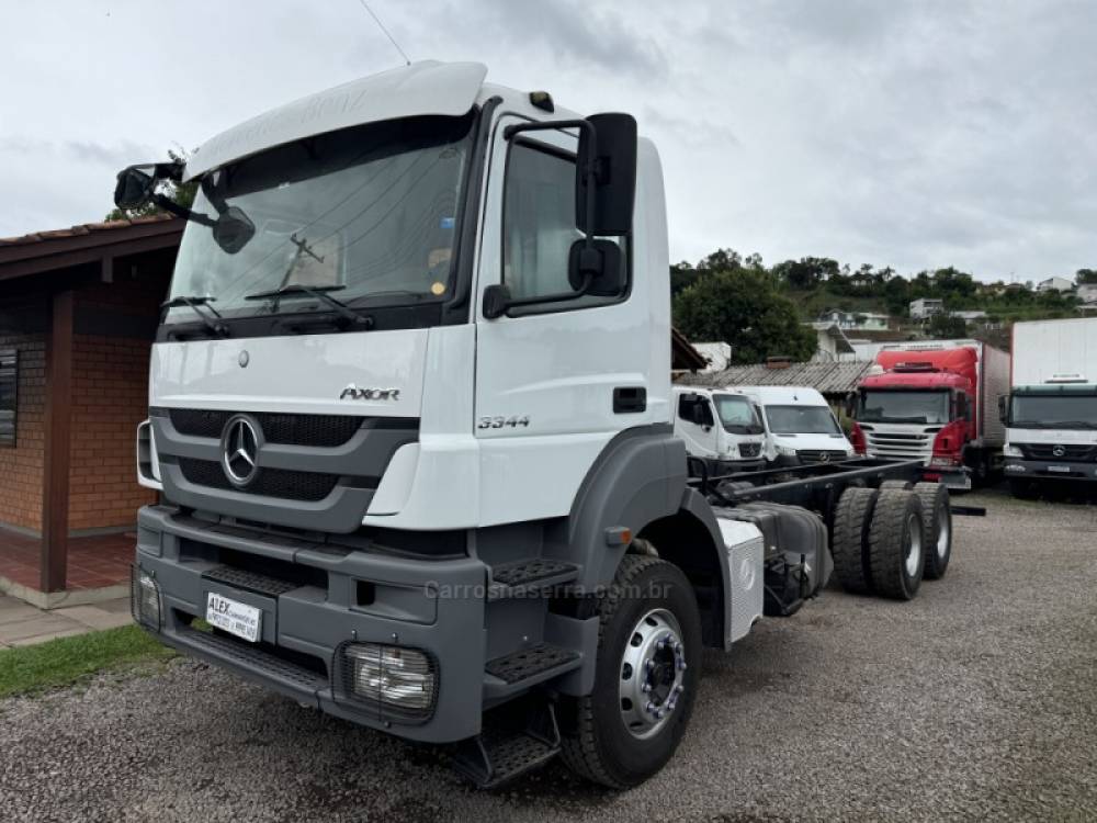 MERCEDES-BENZ - AXOR 3344 - 2018/2018 - Branca - R$ 395.000,00