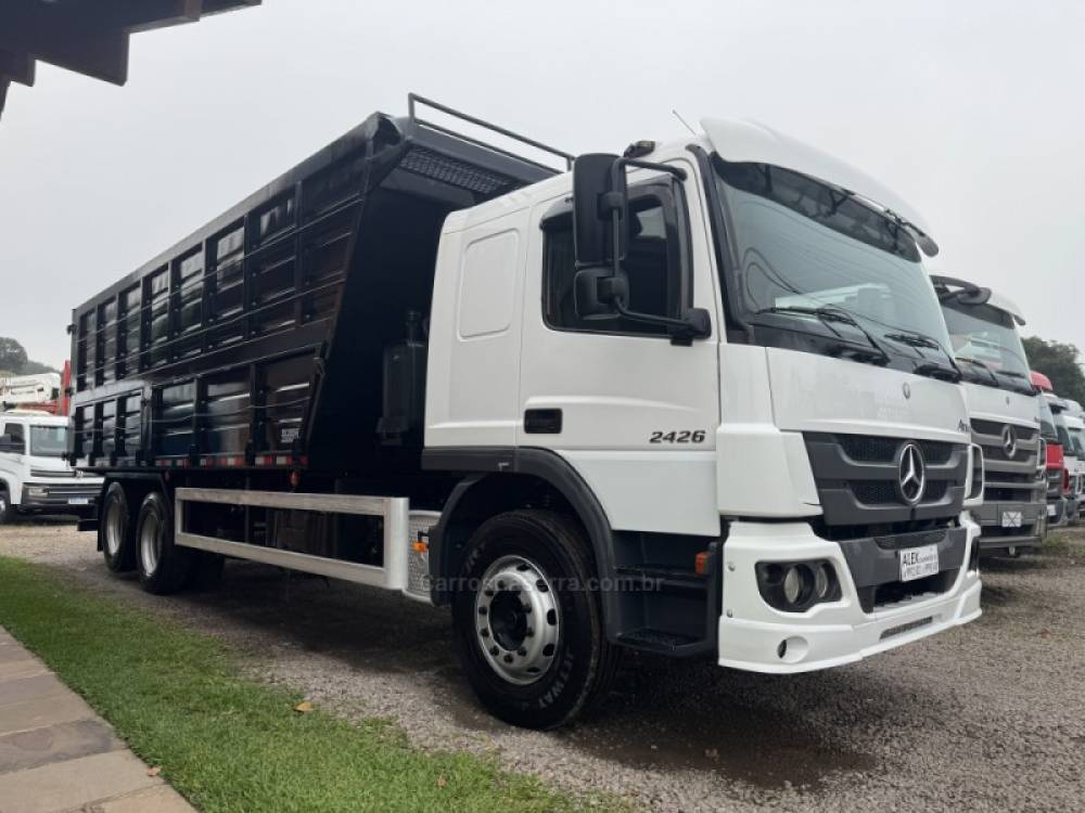 MERCEDES-BENZ - ATEGO 2426 - 2013/2013 - Branca - R$ 370.000,00