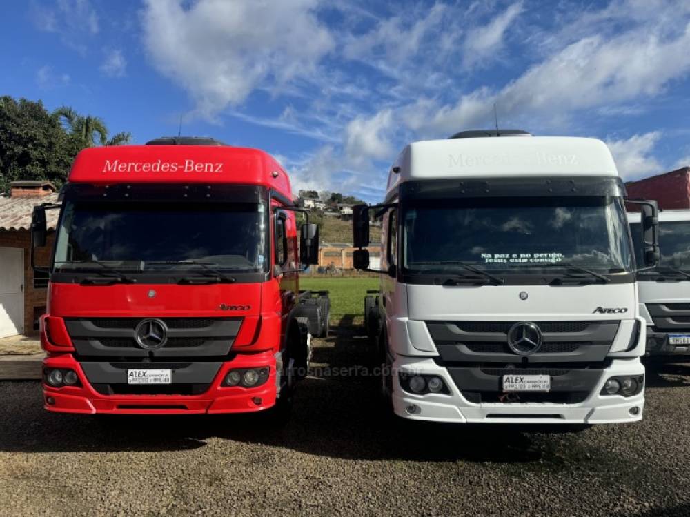 MERCEDES-BENZ - ATEGO 3030 - 2020/2020 - Vermelha - R$ 485.000,00