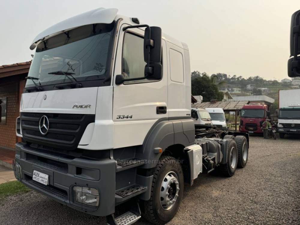 MERCEDES-BENZ - AXOR 3344 - 2017/2017 - Branca - R$ 375.000,00